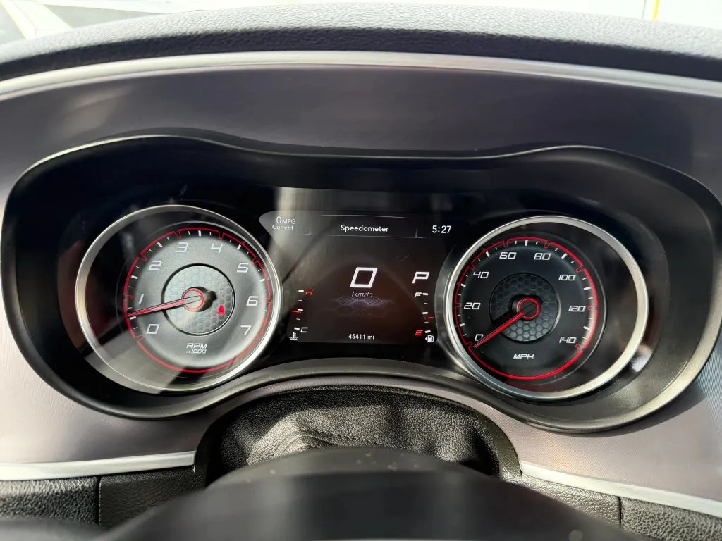 Dodge Charger photo 15