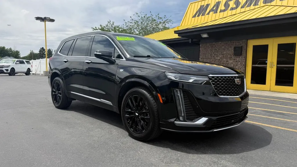 Cadillac XT6 photo 2