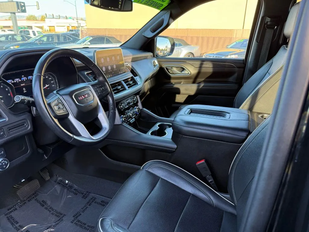 2021 GMC Yukon SLT - Photo 9