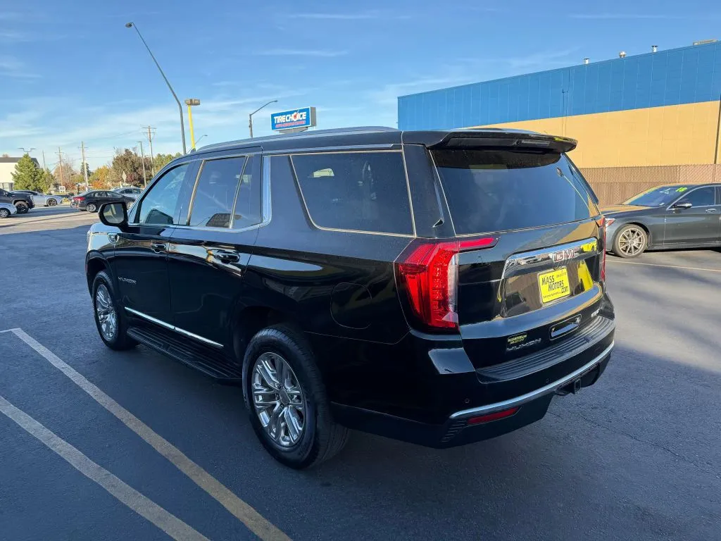2021 GMC Yukon SLT - Photo 6