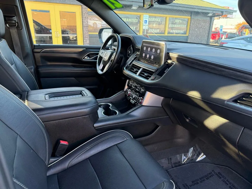 2021 GMC Yukon SLT - Photo 11