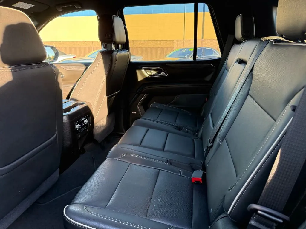 2021 GMC Yukon SLT - Photo 14