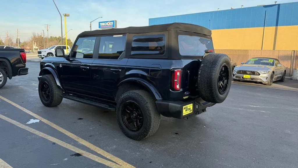 Ford Bronco photo 6