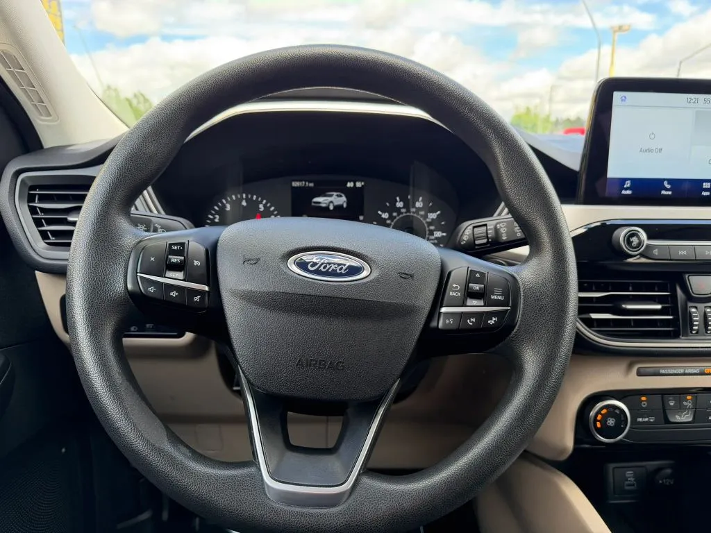 Ford Escape photo 14