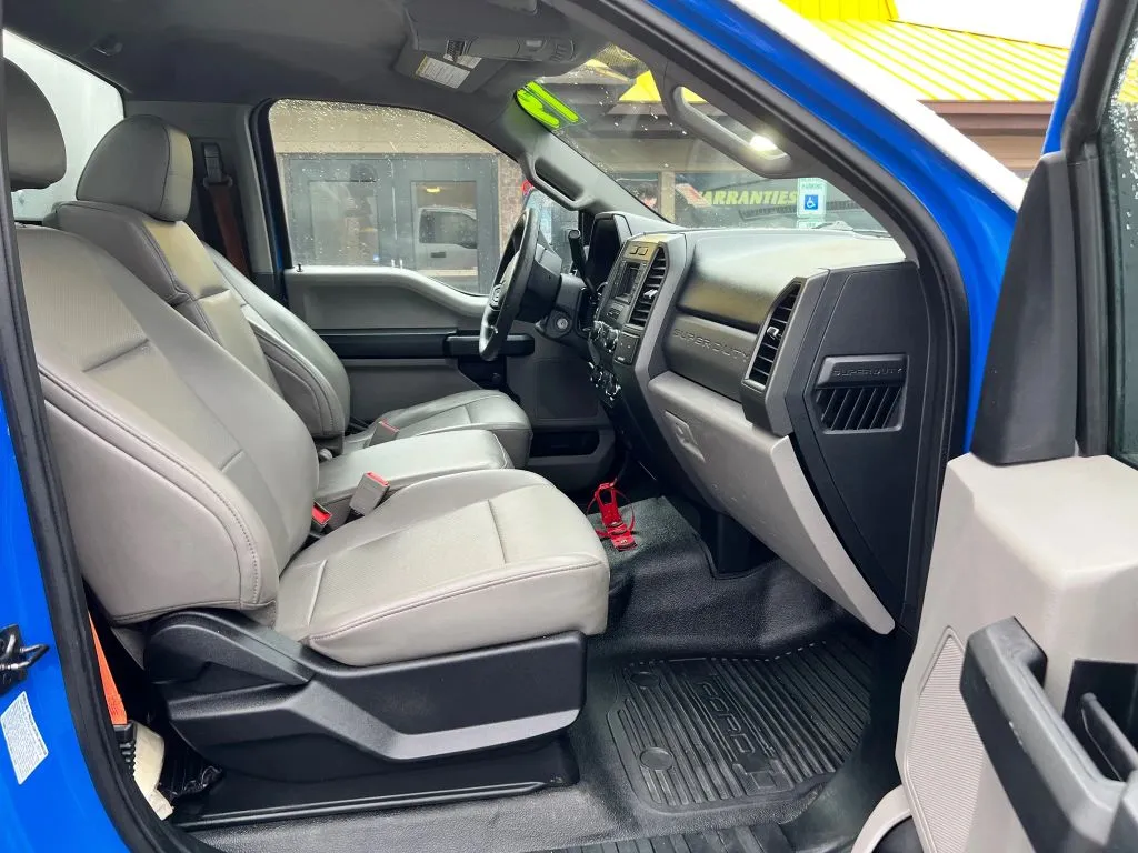 Ford F-450 photo 10