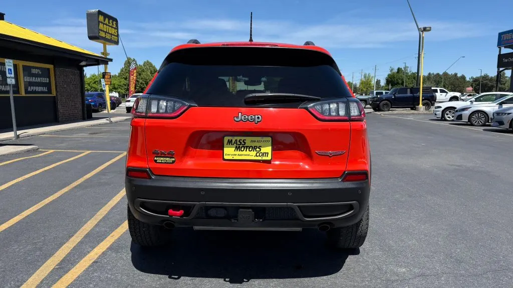 Jeep Cherokee photo 7