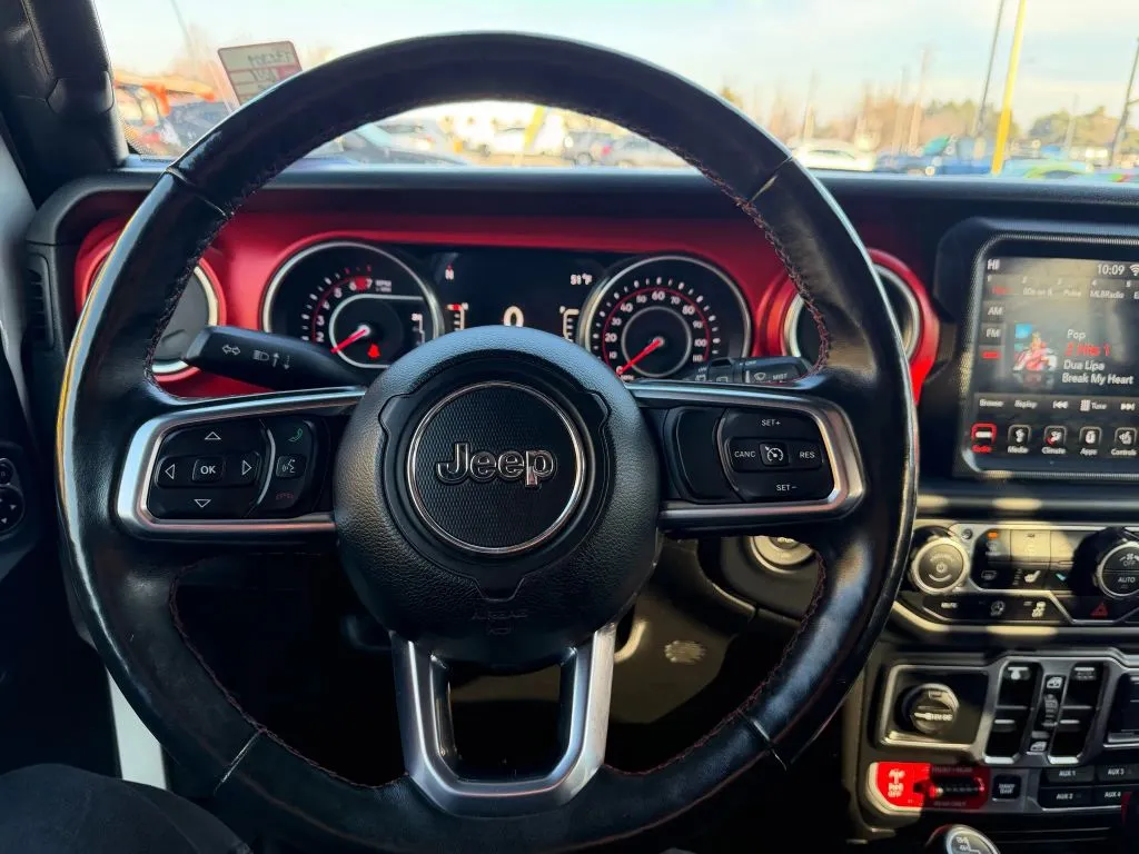 Jeep Wrangler photo 15