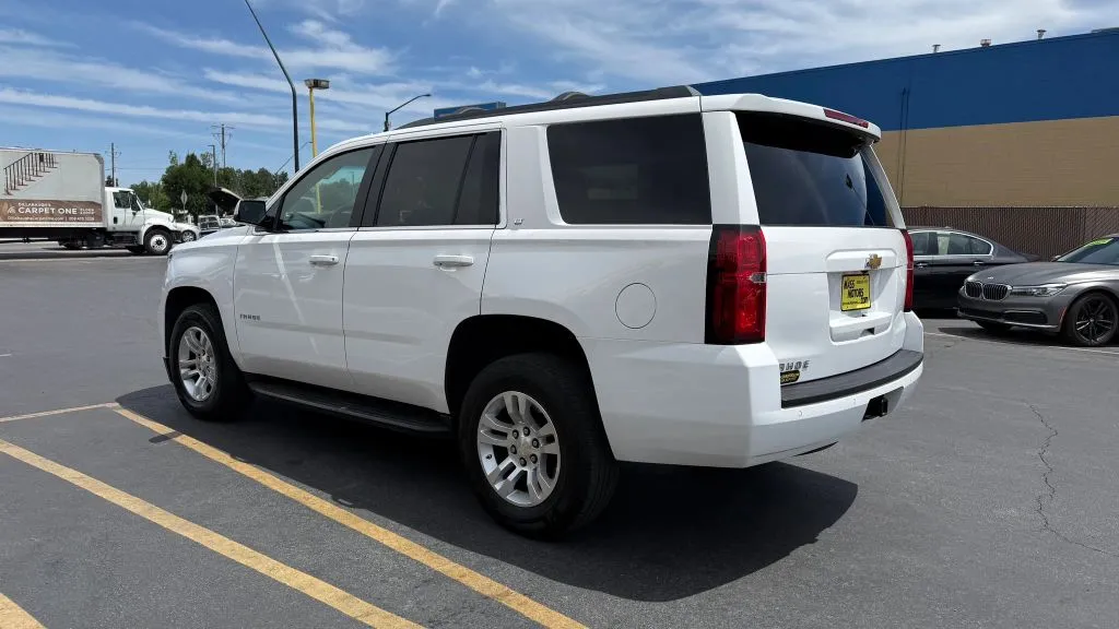 Chevrolet Tahoe photo 6