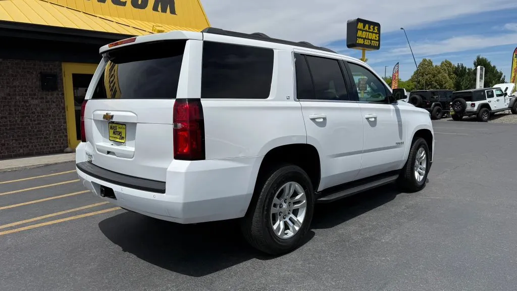 Chevrolet Tahoe photo 8