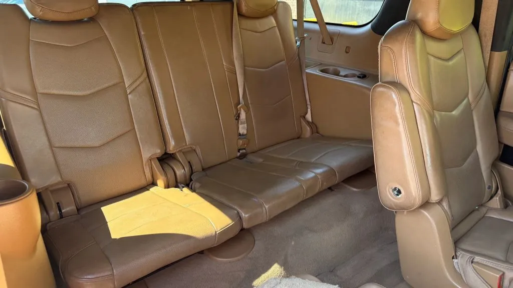 Cadillac Escalade ESV photo 13