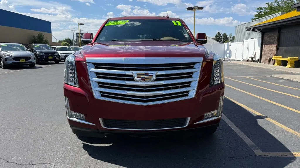 Cadillac Escalade ESV photo 3