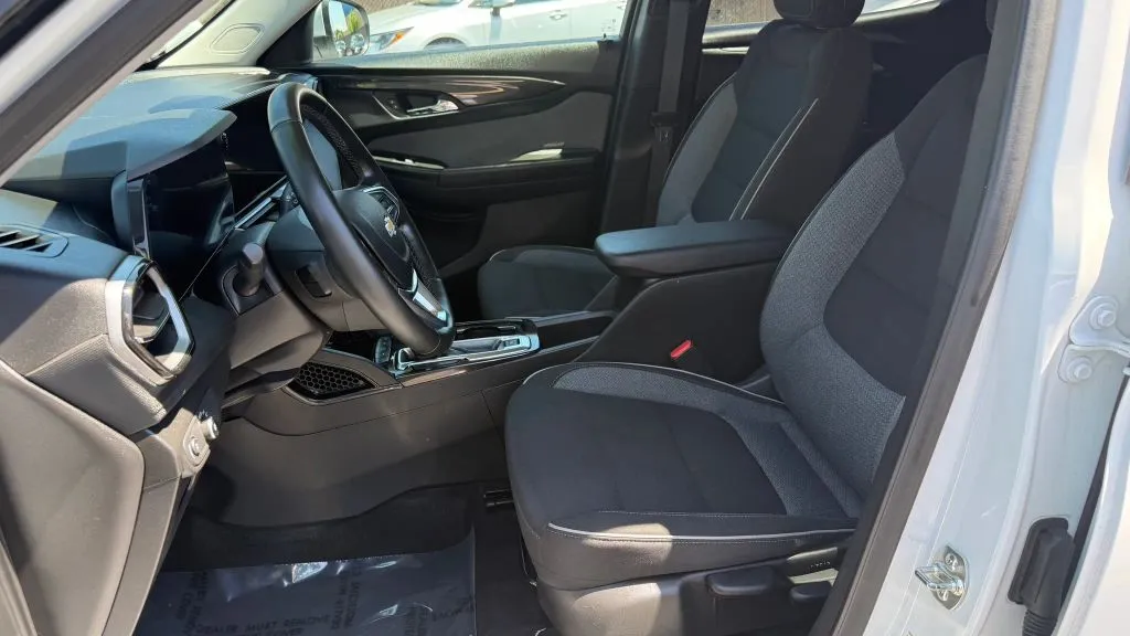 Chevrolet Trailblazer photo 9