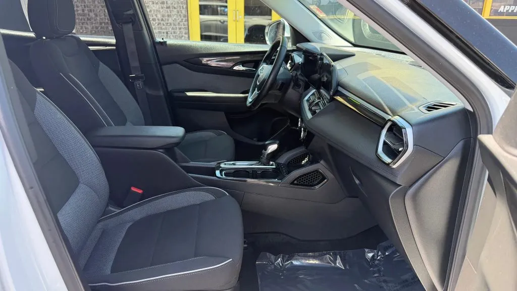 Chevrolet Trailblazer photo 11