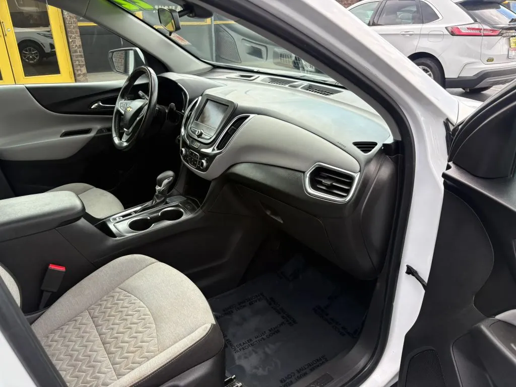 Chevrolet Equinox photo 10
