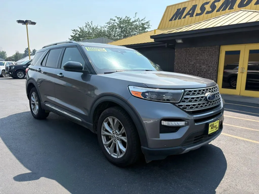 Ford Explorer photo 8