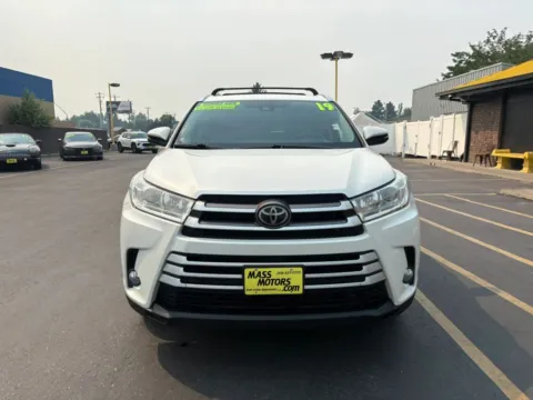 Photos of 2019 Toyota Highlander XLE Sport Utility 4D for sale in Boise, ID at MASS Motors Fairview Used Car Dealership