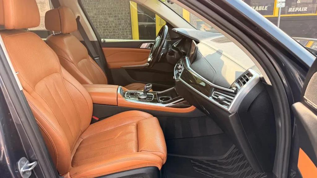 BMW X7 photo 12