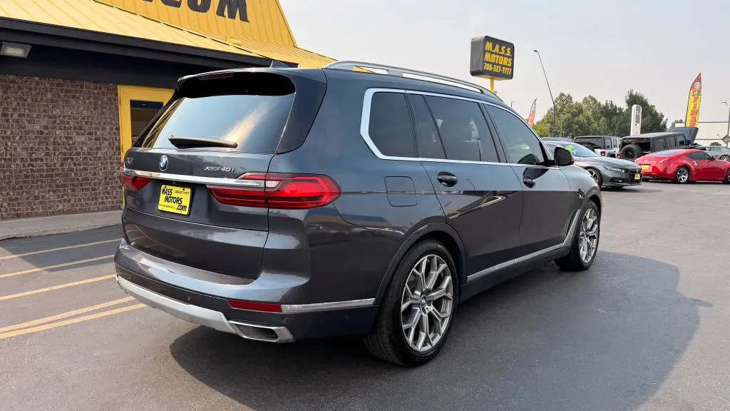 BMW X7 photo 8