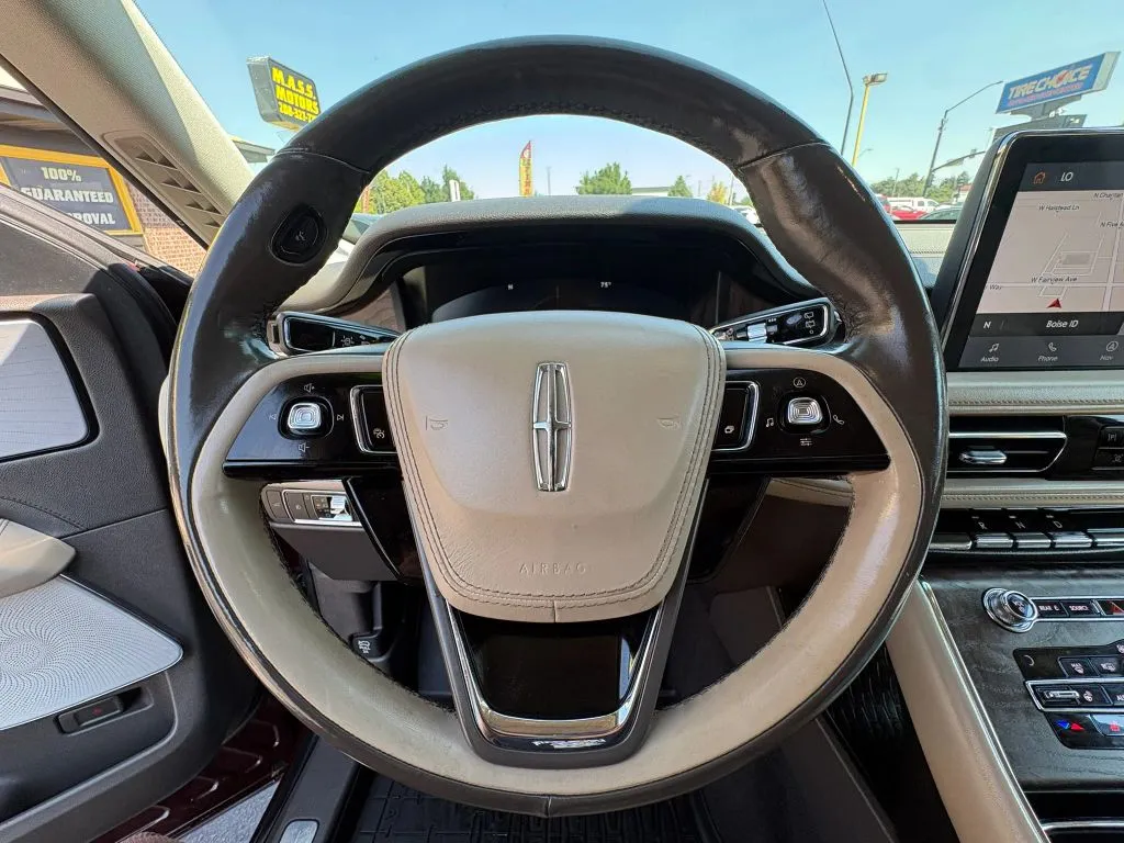 Lincoln Aviator photo 14