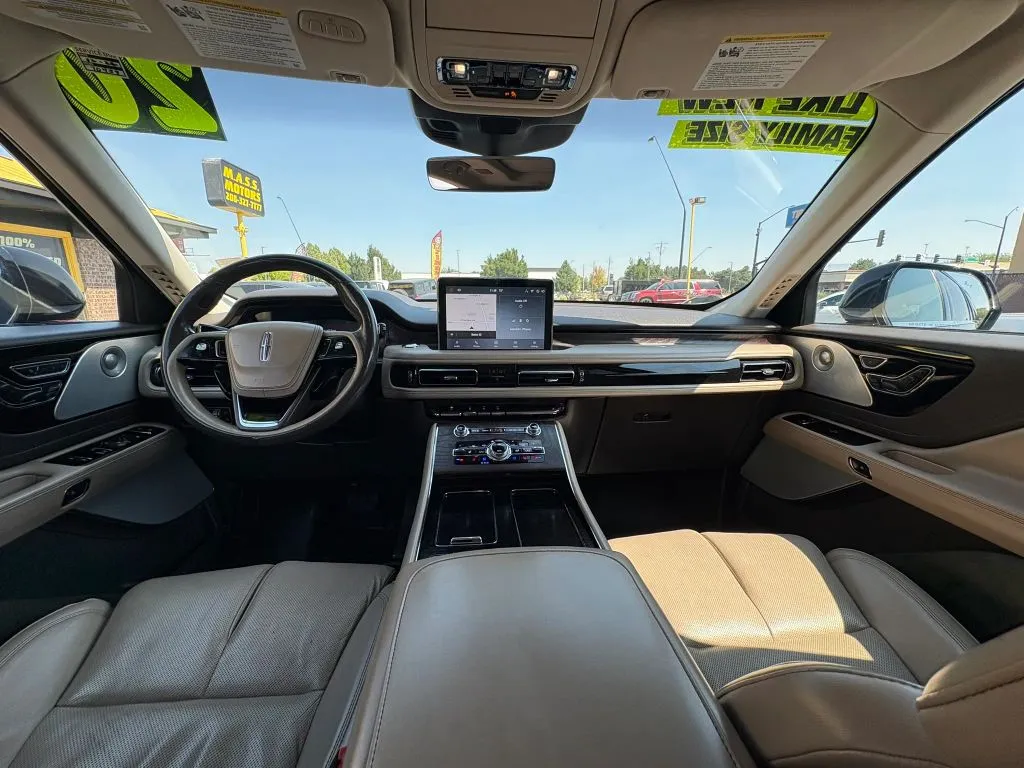 Lincoln Aviator photo 20