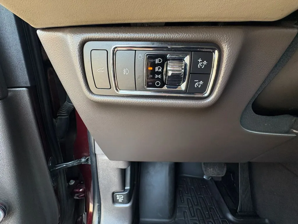 Lincoln Aviator photo 18