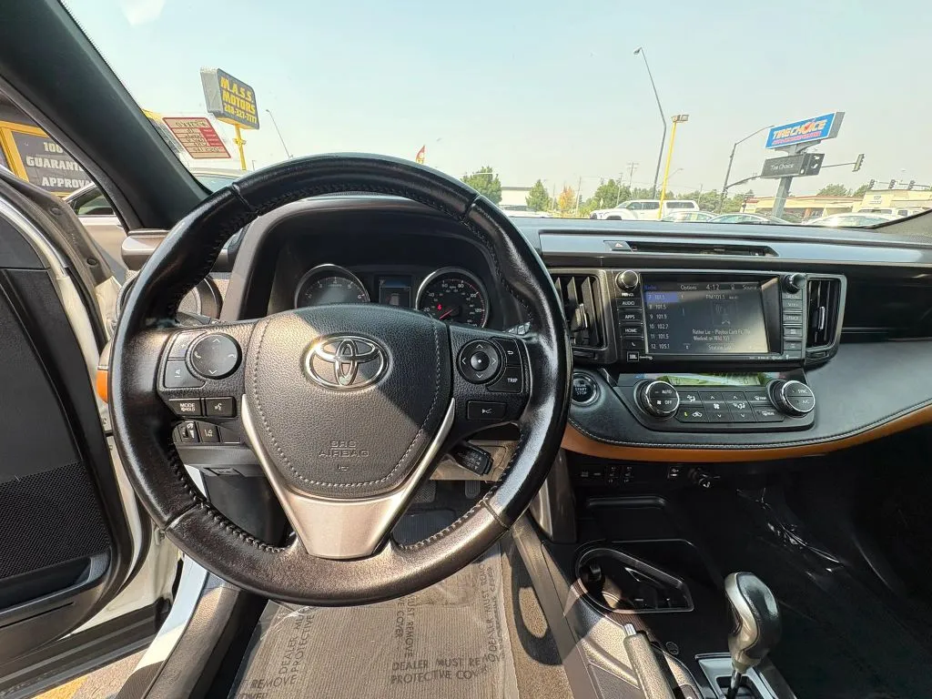 Toyota RAV4 photo 13