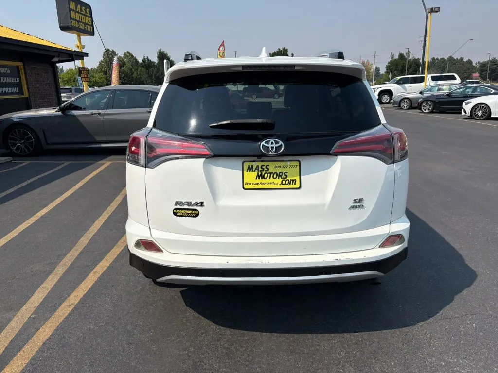 Toyota RAV4 photo 6