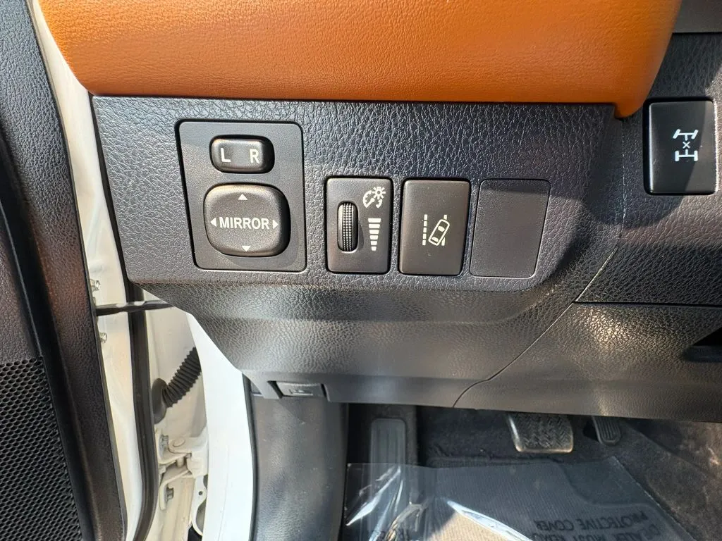 Toyota RAV4 photo 18