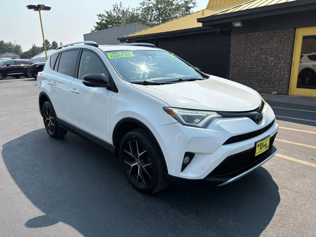 Toyota RAV4 photo 8