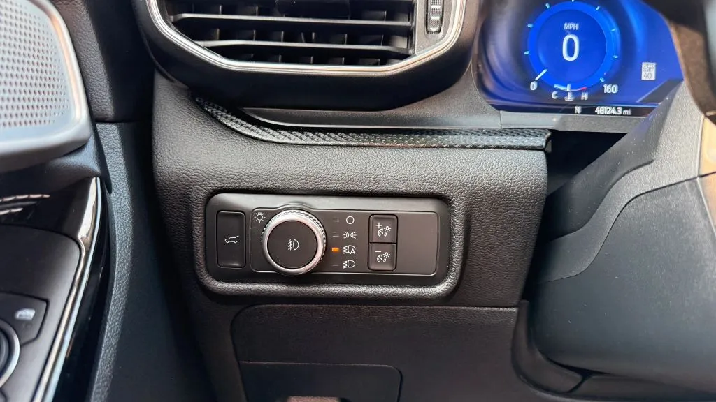Ford Explorer photo 18