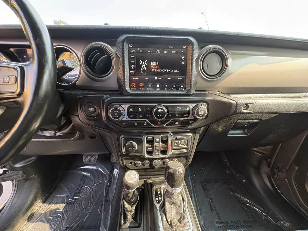 Jeep Gladiator photo 15