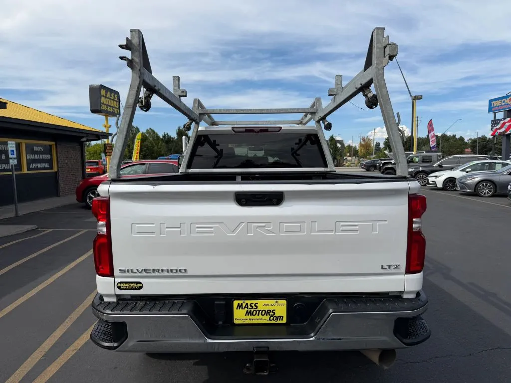 Chevrolet Silverado photo 7