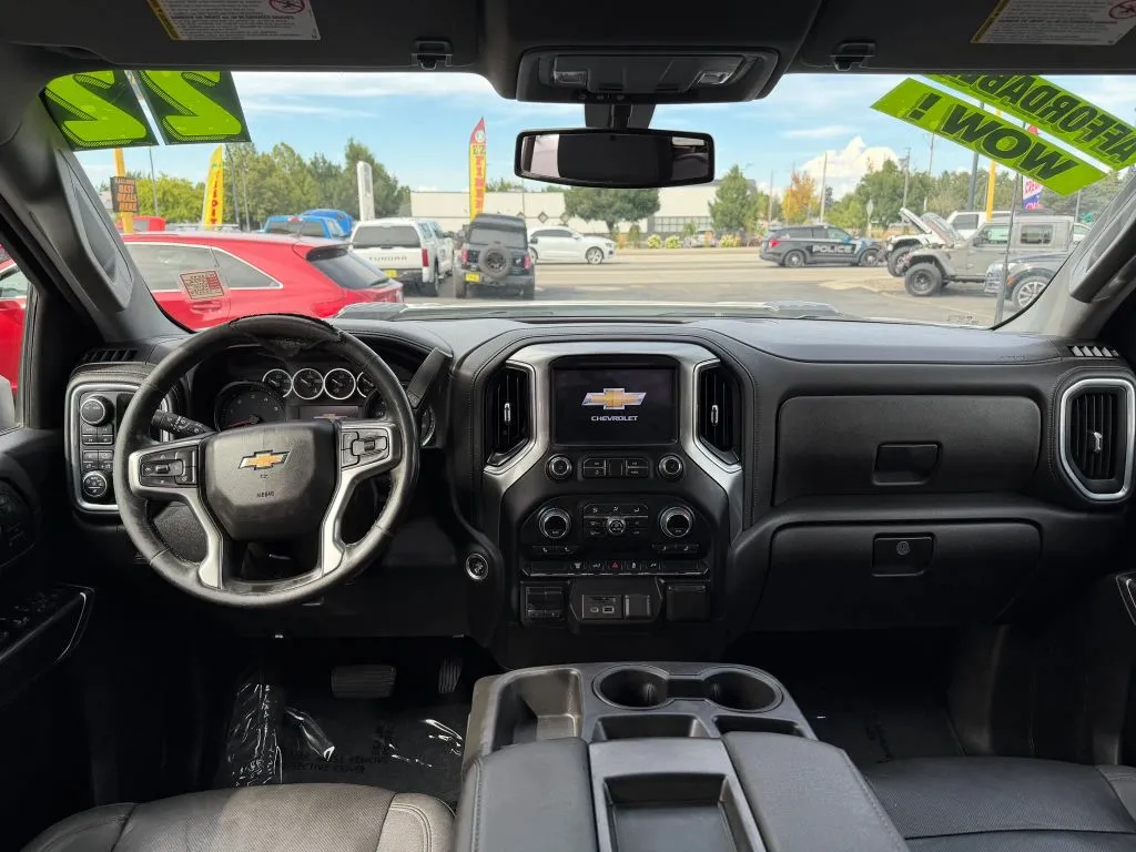 Chevrolet Silverado photo 13