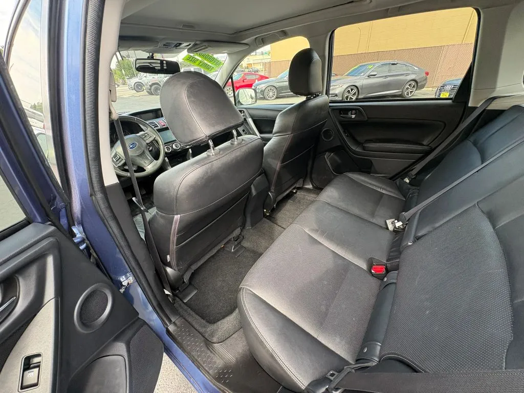 Subaru Forester photo 10