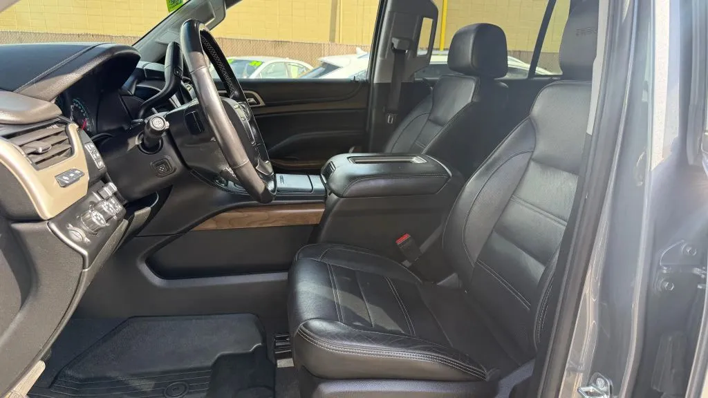 GMC Yukon photo 9