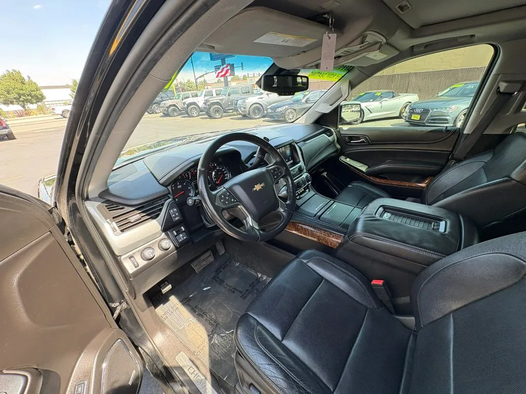 Chevrolet Tahoe photo 8