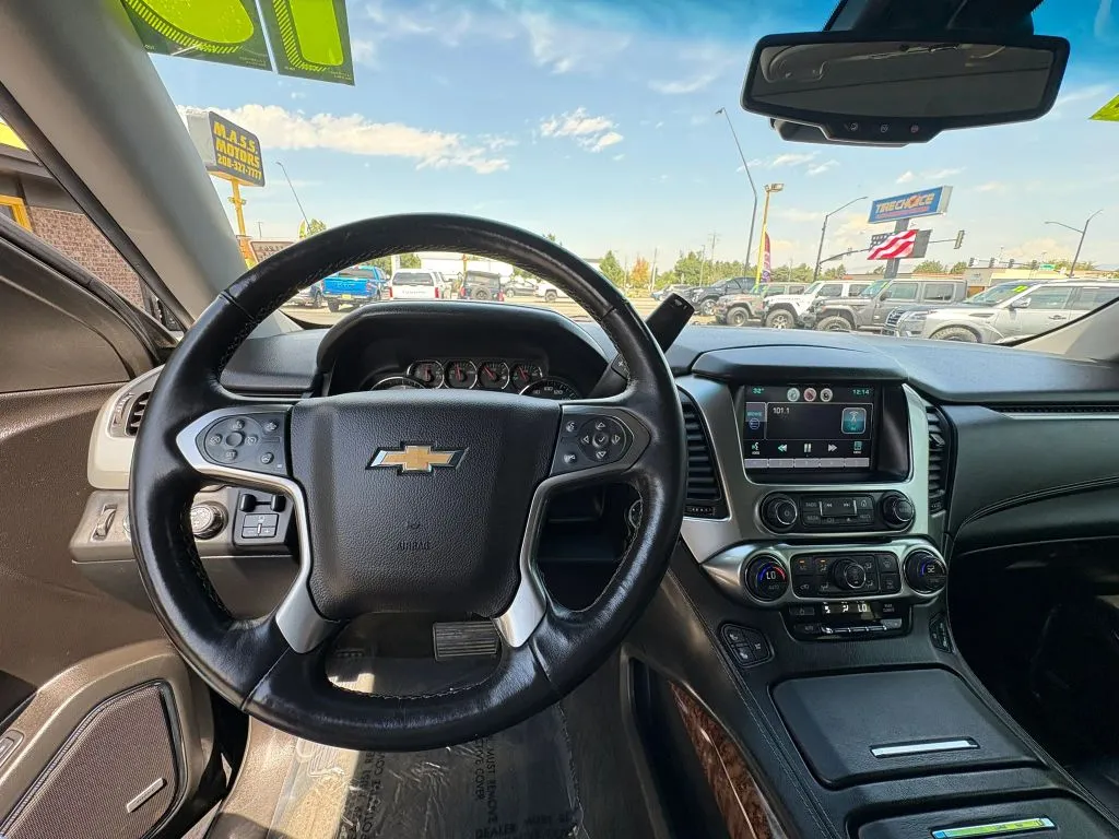 Chevrolet Tahoe photo 12