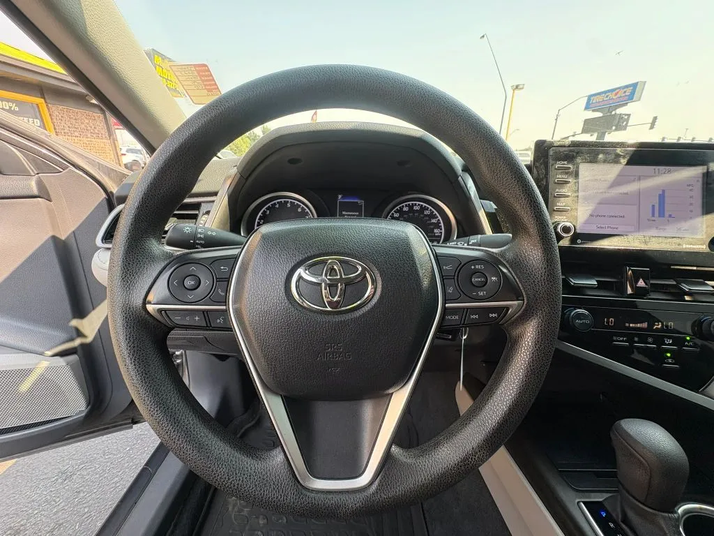 Toyota Camry photo 14