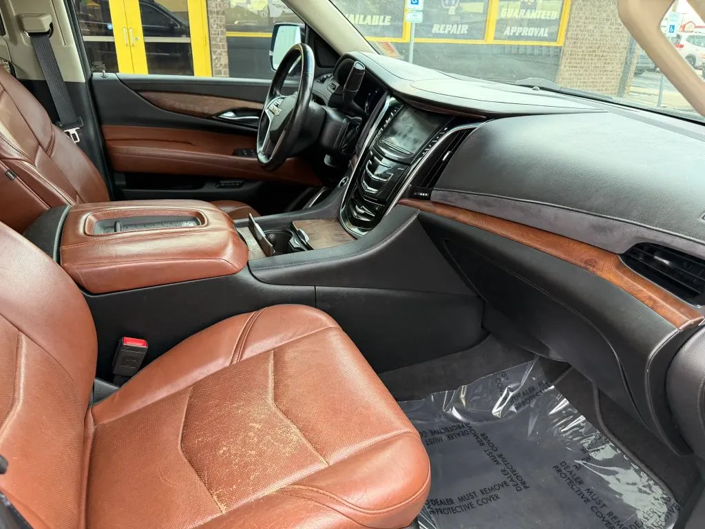 Cadillac Escalade photo 10