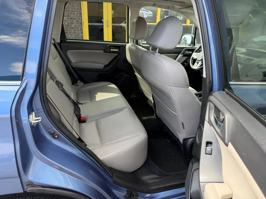 Subaru Forester photo 9