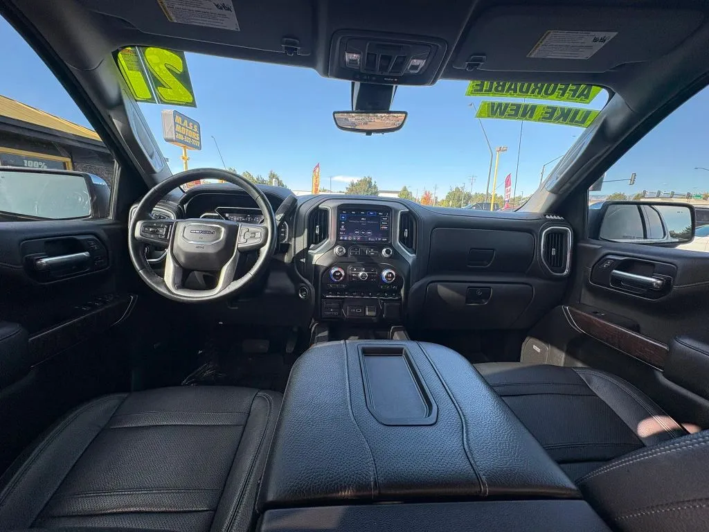 GMC Sierra photo 18