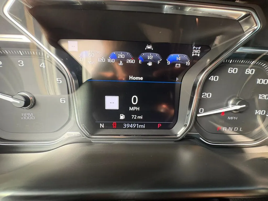 GMC Sierra photo 15