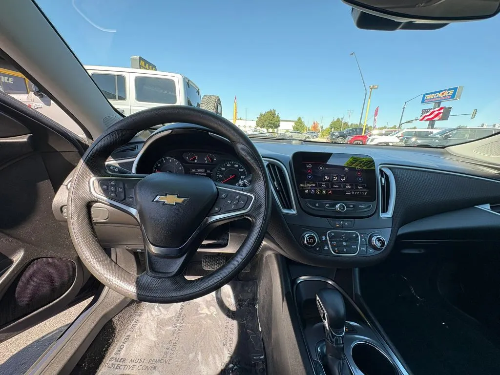 Chevrolet Malibu photo 13