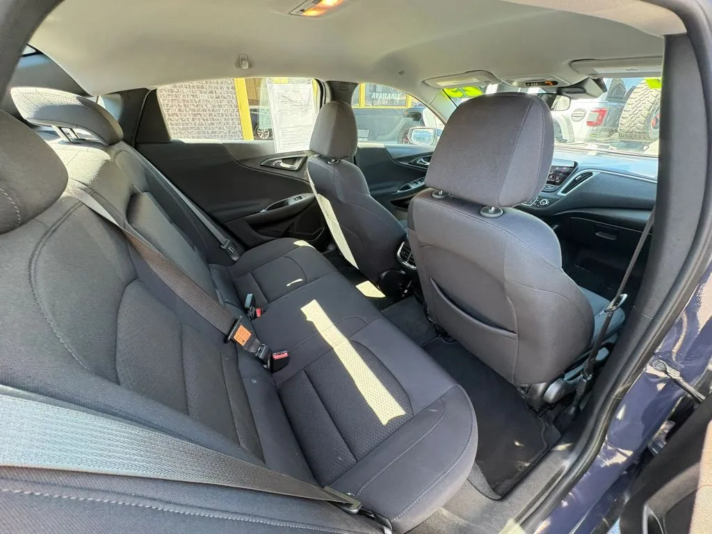 Chevrolet Malibu photo 12