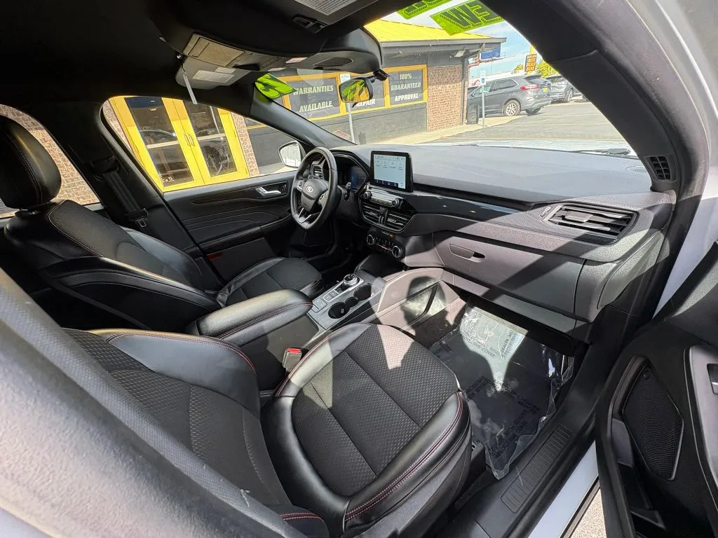 Ford Escape photo 11