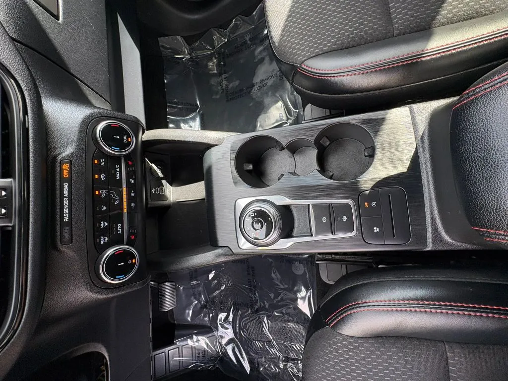 Ford Escape photo 17