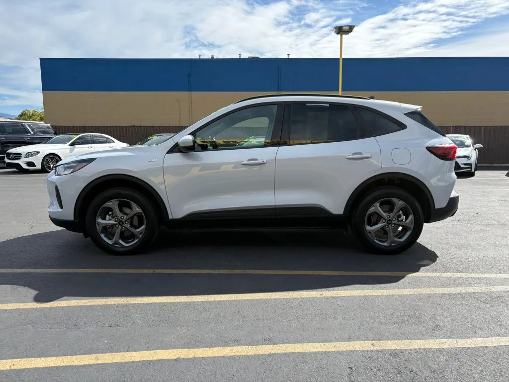 Ford Escape photo 4