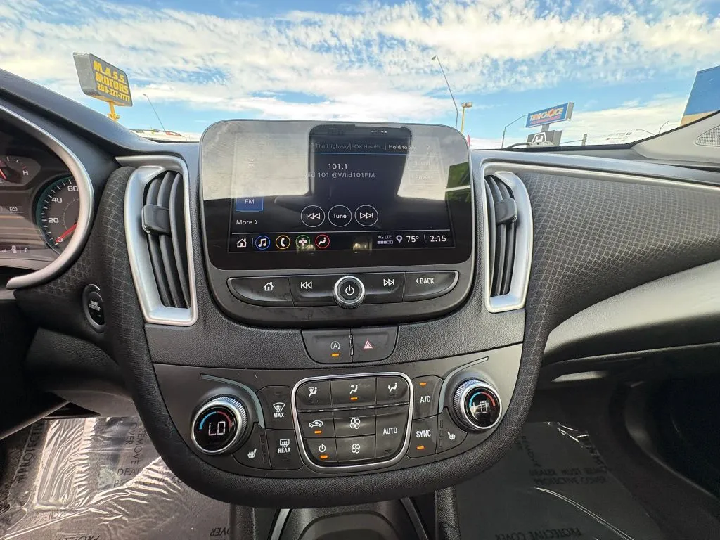 Chevrolet Malibu photo 16