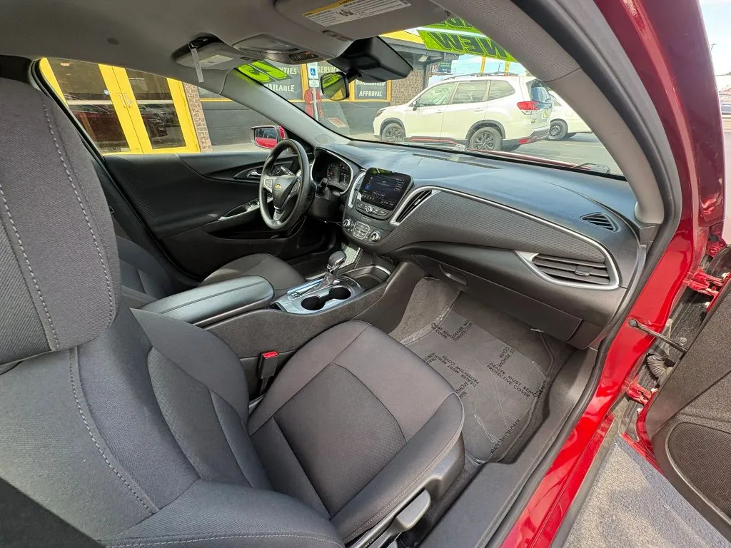 Chevrolet Malibu photo 11