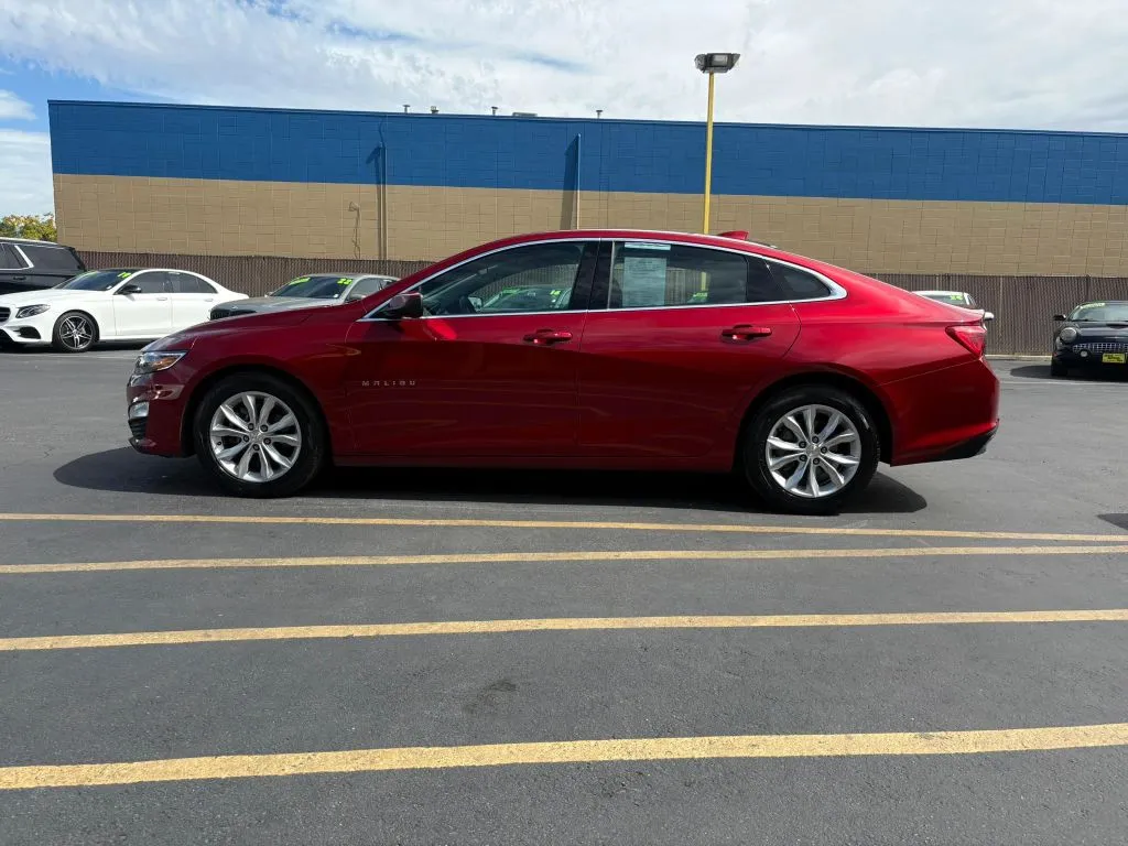 Chevrolet Malibu photo 4